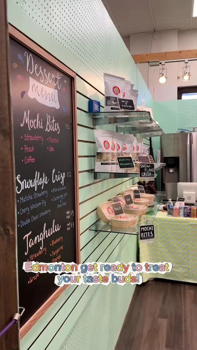 Sweet, crunchy, chewy, and totally one-of-a-kind! 🍓🍡 @kirin_bites is serving up Tanghulu, fruity Snowflake Crisps, flavour-packed Mochi Bites, and their famous unique pops—all weekend long at Queen Mary’s Market.

#yeg #yegtreats #yegcandy #yegmarket #yegproduct #yegfoodie