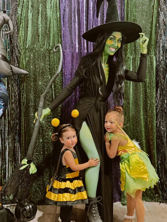 Thanks for an awesome Halloween weekend, folks! 👻🎃 It was great seeing so many shoppers at Queen Mary’s Market — and a special shoutout to Emeralda the Green Witch for bringing the spooky fun! 💚🧙‍♀️