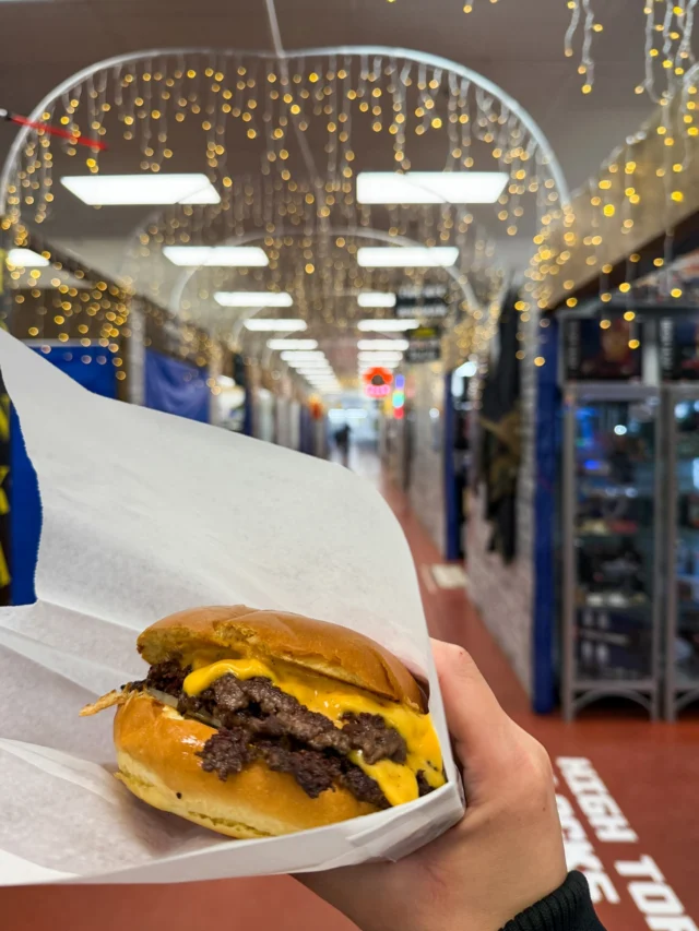 You know what time it is… 🍔⏰ LUNCH TIME.

In case you didn’t know, you can grab @rivalburgers famous burgers while you shop at Queen’s Court — open 11–6, Wednesday to Friday.

Shop. Smash a burger. Repeat. 🔥

#yeg #yegfoodie #yegmarket