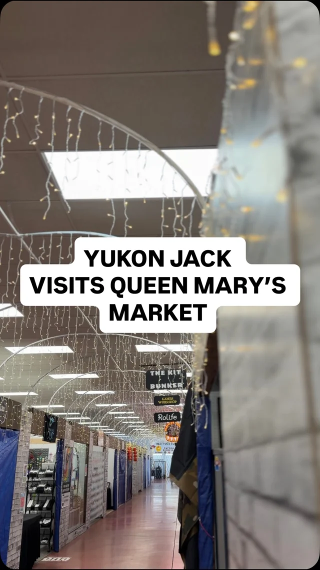 We had a special visitor this weekend! 🎙️
@theeyukonjack from @thebearrocks checked out the market and loved it — and he’ll be back again this weekend! Thanks for stopping by. Come visit us often!

#yeg #yegmarket #yeglocal #yegbusiness