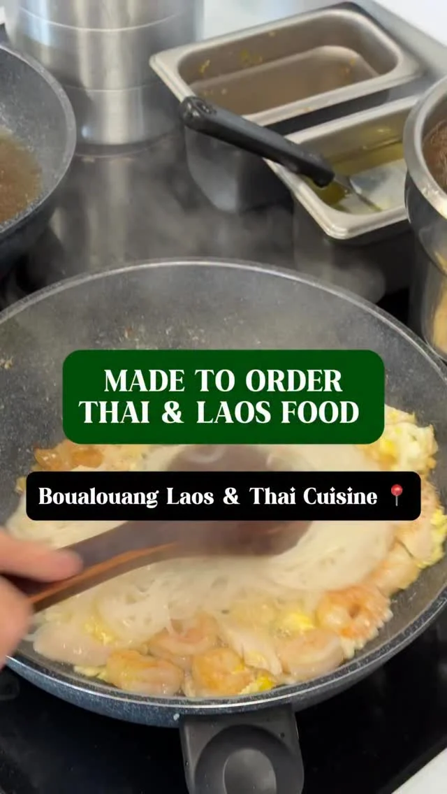 Haven’t tried @boualouang_thai_restaurant_yeg at Queen Mary’s Market yet? You’re missing out. Pad thai, pho, curry, tom yum soup, salad rolls—everything hits. Find them every weekend!

#yeg #yegfoodie #edmonton #yegrestaurant #yegeats